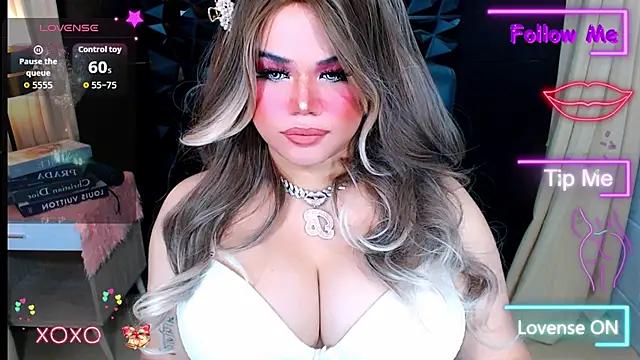 Snapshot of xHugeHarleySelfsuckerx chatting on November 21, 2025, 6:23 am xHugeHarleySelfsuckerx online show from November 21, 2025, 6:23 am