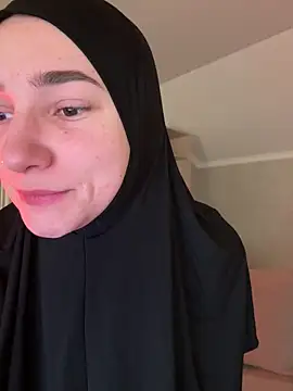 Snapshot of SugarDanger chatting on April 15, 2026, 5:24 am SugarDanger online show from April 15, 2026, 5:24 am