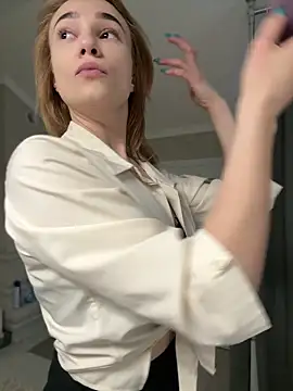 Snapshot of SugarDanger chatting on April 8, 2026, 5:20 am SugarDanger online show from April 8, 2026, 5:20 am