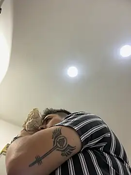 Snapshot of IanGilbert chatting on January 8, 2026, 4:40 am IanGilbert online show from January 8, 2026, 4:40 am