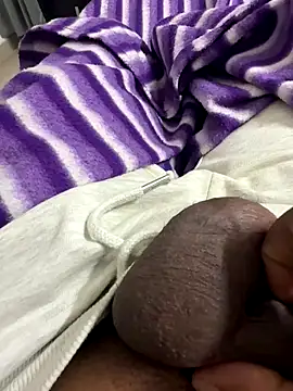 Snapshot of Honeyxoxx chatting on December 22, 2025, 7:14 pm Honeyxoxx online show from December 22, 2025, 7:14 pm