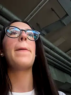 Snapshot of lisapeperoni chatting on September 21, 2025, 4:23 pm lisapeperoni online show from September 21, 2025, 4:23 pm