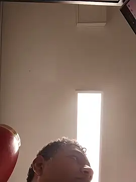 danigarci2307 online show from April 16, 2026, 1:06 am