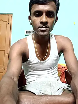 Snapshot of ShinuRoy chatting on June 19, 2026, 6:47 pm ShinuRoy online show from June 19, 2026, 6:47 pm