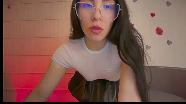 Snapshot of sasha_jonne chatting on May 18, 2026, 12:44 am sasha jonne online show from May 18, 2026, 12:44 am
