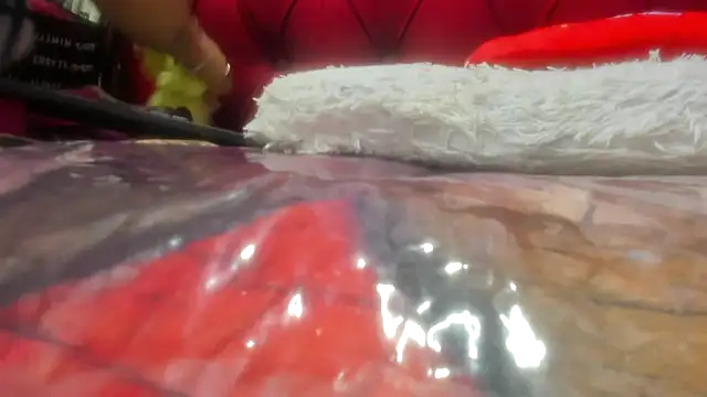 Snapshot of teilor_dreamse chatting on December 5, 2025, 7:29 am teilor dreamse online show from December 5, 2025, 7:29 am