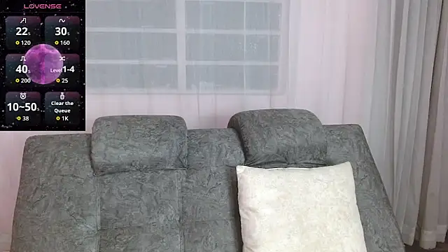 AnnieSparkle online show from June 20, 2026, 12:04 am