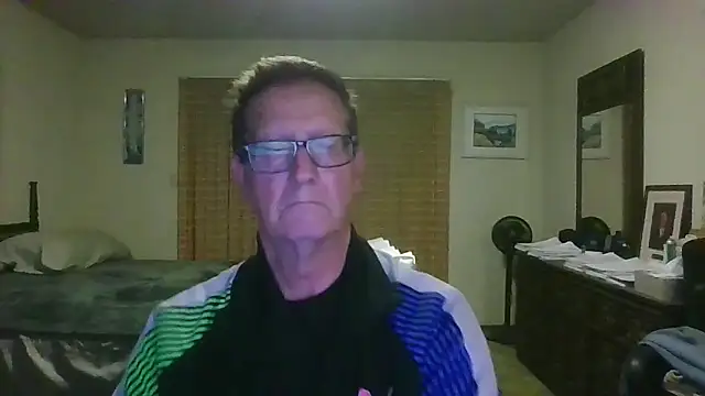 Snapshot of camminmichaellll chatting on March 3, 2026, 8:43 am camminmichaellll online show from March 3, 2026, 8:43 am