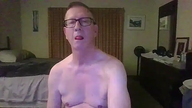 Snapshot of camminmichaellll chatting on February 1, 2026, 3:49 am camminmichaellll online show from February 1, 2026, 3:49 am