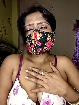 Snapshot of Love143A chatting on March 20, 2026, 4:02 am Love143A online show from March 20, 2026, 4:02 am