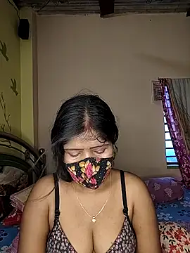 Snapshot of Love143A chatting on April 7, 2026, 3:52 am Love143A online show from April 7, 2026, 3:52 am