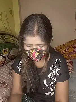 Snapshot of Love143A chatting on December 19, 2025, 1:24 pm Love143A online show from December 19, 2025, 1:24 pm