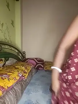 Snapshot of Love143A chatting on December 18, 2025, 10:08 am Love143A online show from December 18, 2025, 10:08 am