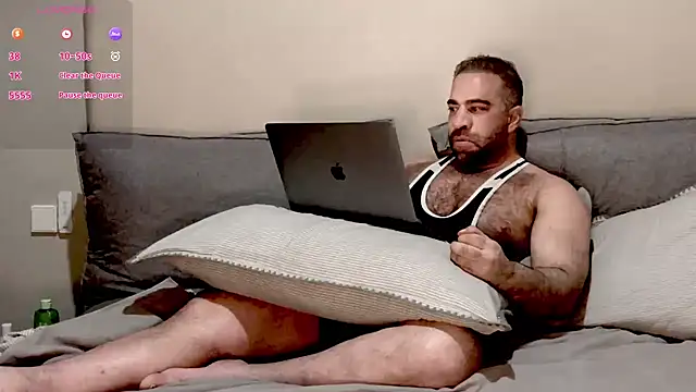 Snapshot of Sir_box chatting on March 8, 2026, 1:11 am Sir box online show from March 8, 2026, 1:11 am