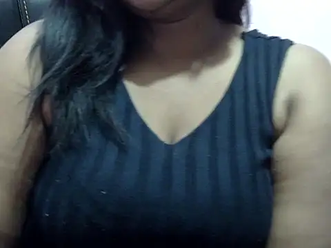 Rimsha naughty online show from November 29, 2025, 5:35 pm