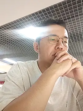 nnnnnan9527 online show from September 17, 2025, 7:10 am