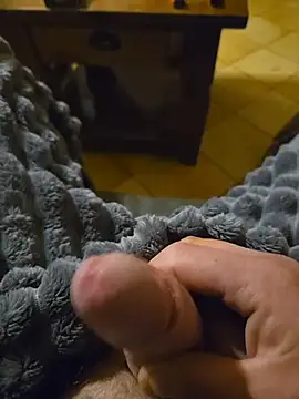 Snapshot of justeadeux chatting on October 21, 2025, 2:22 am justeadeux online show from October 21, 2025, 2:22 am