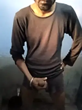 Snapshot of Mr_xxx007@xh chatting on December 2, 2025, 2:45 am Mr xxx007xh online show from December 2, 2025, 2:45 am