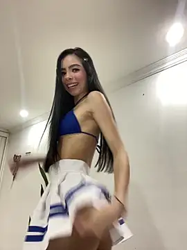 valentinagomez17 online show from February 18, 2026, 4:54 am