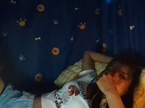 Snapshot of AnnewithanE chatting on November 21, 2025, 10:20 pm AnnewithanE online show from November 21, 2025, 10:20 pm