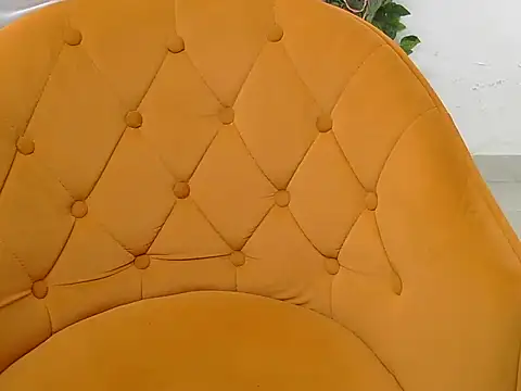 Its-ishikaa online show from November 17, 2025, 3:43 am