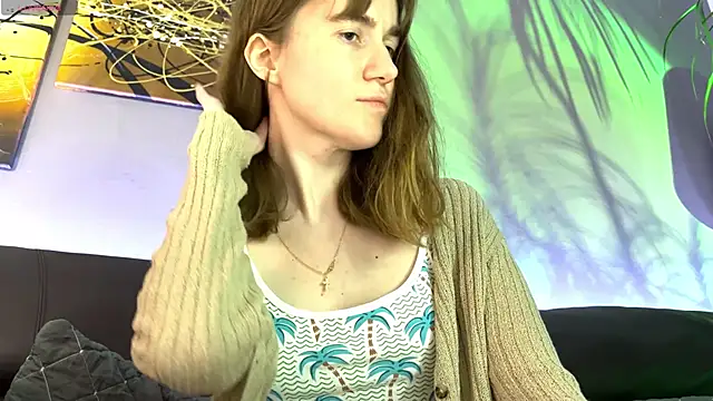 velina   online show from September 10, 2025, 8:08 pm