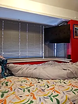 Filthymaddymilfy25 online show from April 7, 2026, 8:49 am