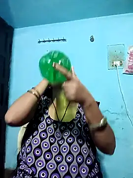 Snapshot of Mast-Haseena chatting on July 18, 2026, 10:18 pm Mast-Haseena online show from July 18, 2026, 10:18 pm
