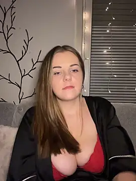 ItsLxsa online show from September 21, 2025, 11:43 pm