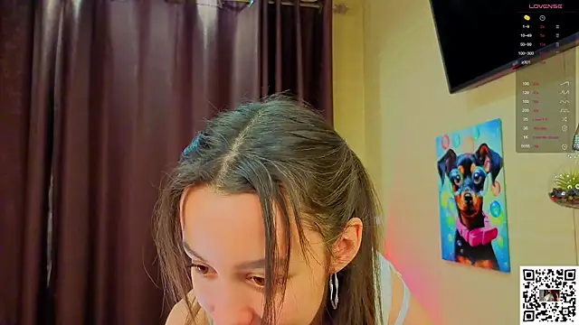 VineciaDestors online show from November 3, 2025, 5:49 pm