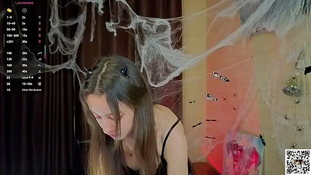 VineciaDestors online show from October 31, 2025, 8:27 pm