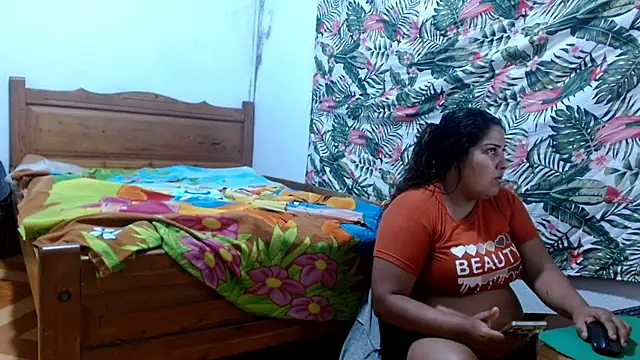 69smallstar online show from July 24, 2026, 11:50 am