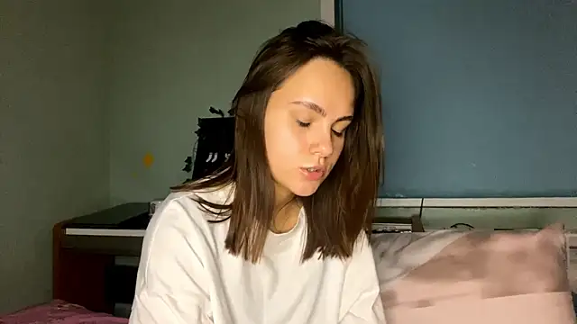 RayeBaj online show from September 18, 2025, 4:32 pm