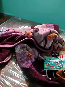 Snapshot of DivyaBhabhi69@xh chatting on November 4, 2025, 6:50 am DivyaBhabhi69xh online show from November 4, 2025, 6:50 am