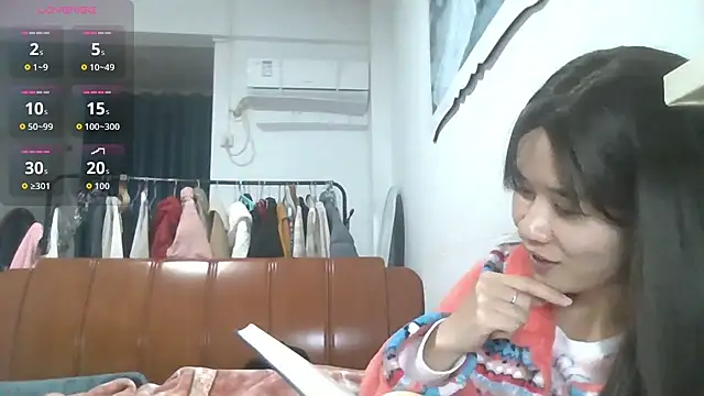 Monice1314 online show from December 14, 2025, 1:17 pm