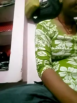 Hot tin74 online show from December 1, 2025, 5:47 pm