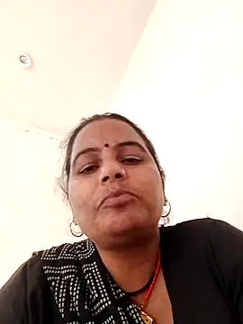 Snapshot of Suhani_hot12 chatting on March 20, 2026, 6:47 am Suhani hot12 online show from March 20, 2026, 6:47 am