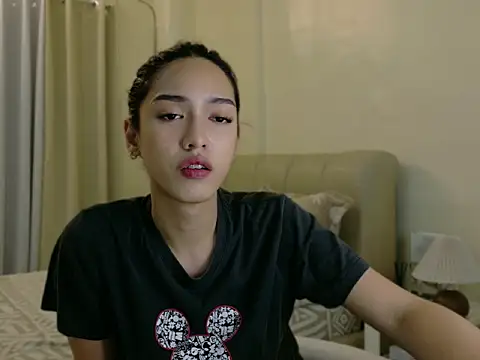 Snapshot of Blaire_Samantha chatting on April 1, 2026, 2:58 pm Blaire Samantha online show from April 1, 2026, 2:58 pm