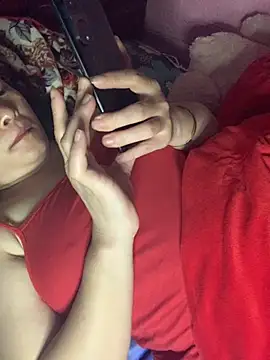 Snapshot of Star-sweet chatting on November 12, 2025, 8:12 pm Star-sweet online show from November 12, 2025, 8:12 pm