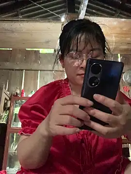 Snapshot of Star-sweet chatting on October 13, 2025, 1:18 am Star-sweet online show from October 13, 2025, 1:18 am