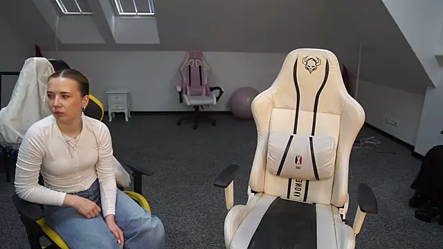  Lili 054 online show from September 16, 2025, 10:16 am