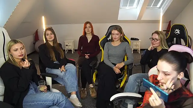  Lili 054 online show from September 26, 2025, 10:22 am