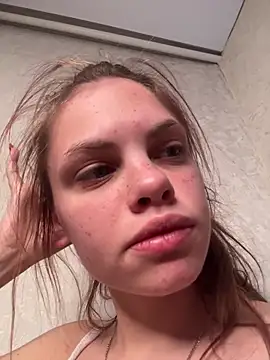 Snapshot of rinabluu chatting on April 6, 2026, 12:17 pm rinabluu online show from April 6, 2026, 12:17 pm