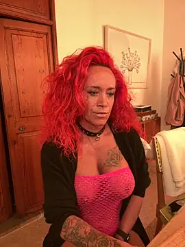 Hotmilfhamburg1 online show from November 15, 2025, 5:33 am