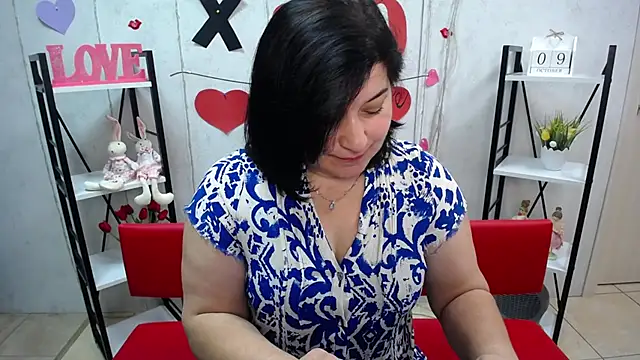 Snapshot of BridjetTur chatting on October 9, 2025, 11:22 am BridjetTur online show from October 9, 2025, 11:22 am