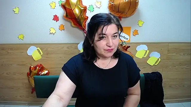 Snapshot of BridjetTur chatting on September 18, 2025, 5:32 am BridjetTur online show from September 18, 2025, 5:32 am