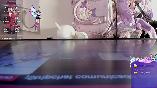 Snapshot of ela_petit chatting on December 18, 2025, 9:29 pm ela petit online show from December 18, 2025, 9:29 pm