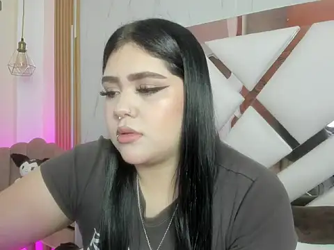 Snapshot of im_bunny__ chatting on April 8, 2026, 11:44 am im bunny online show from April 8, 2026, 11:44 am