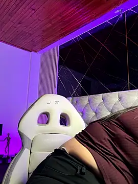 Snapshot of im_bunny__ chatting on January 15, 2026, 11:35 am im bunny online show from January 15, 2026, 11:35 am