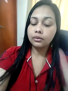 Snapshot of Alessandraa- chatting on May 25, 2026, 3:00 pm Alessandraa- online show from May 25, 2026, 3:00 pm